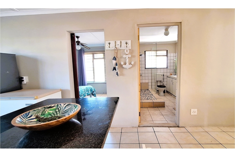 3 Bedroom Property for Sale in Hannasbaai Western Cape